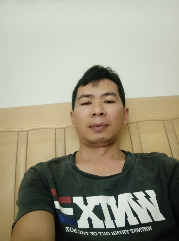 小伙子的第四张照片--江门中老年相亲网